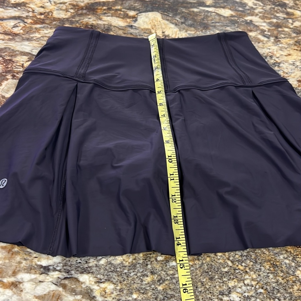 Lululemon lost in pace skirt size 4 - Picture 9 of 10